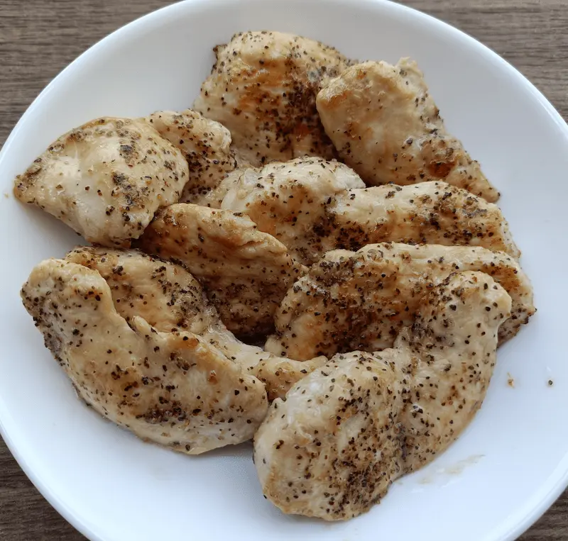 鶏むね肉の塩焼き