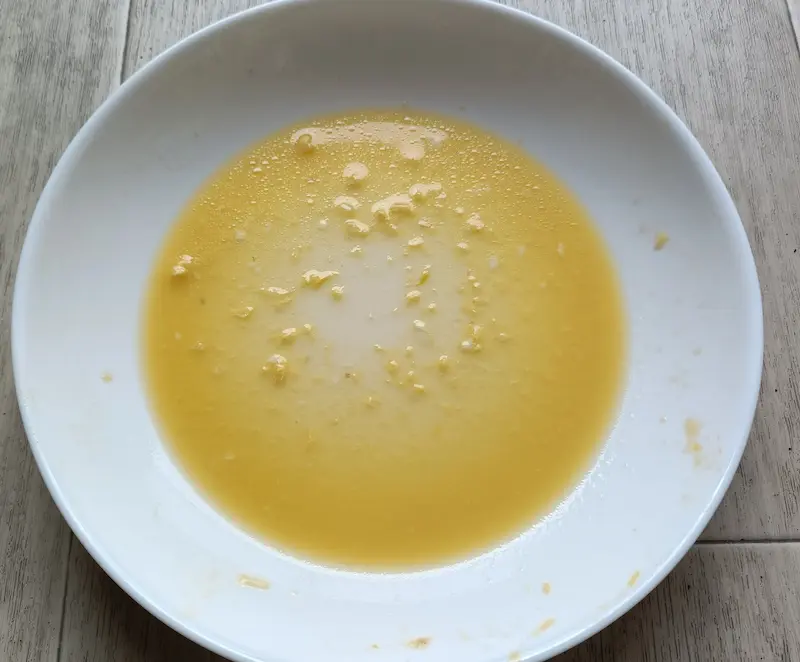 食べ終わった後、水分が残ったお皿